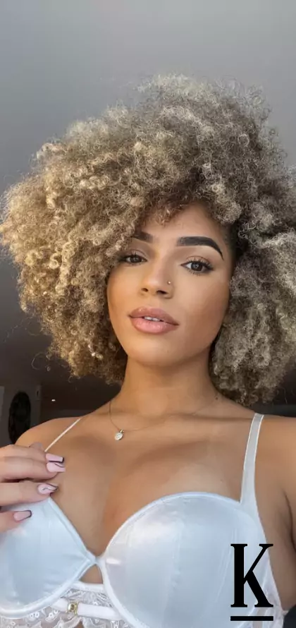 stories-slider-content